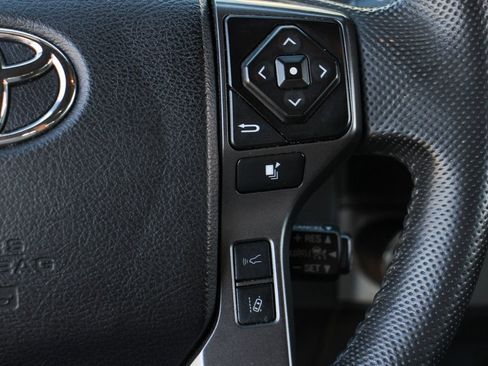 Used 2022 Toyota Tacoma TRD Sport image 23