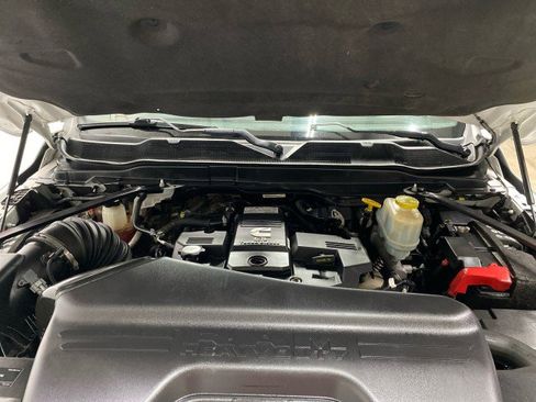 Used 2021 RAM 5500 Tradesman w/ Chrome Appearance Group image 43