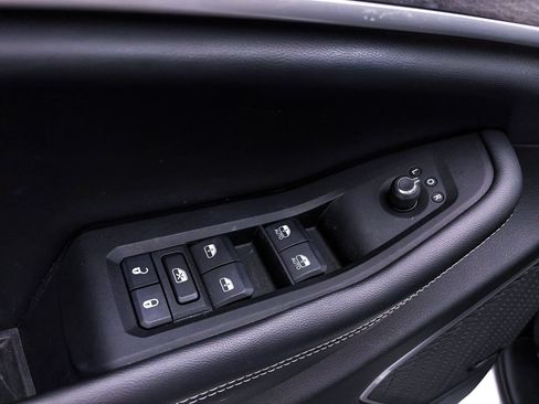 Used 2023 Jeep Grand Cherokee 4WD 4xe w/ Luxury Tech Group II image 21
