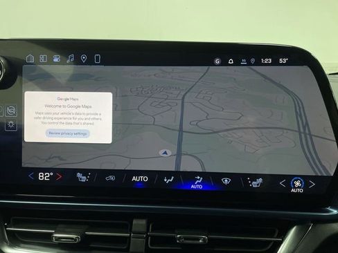 New 2026 Chevrolet Equinox EV LT FWD image 18