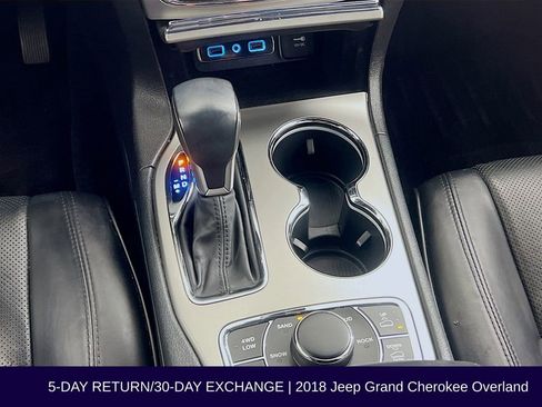 Used 2018 Jeep Grand Cherokee Overland AWD/4WD image 23