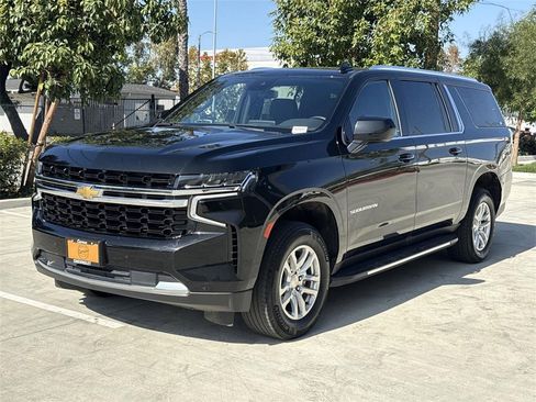 Used 2024 Chevrolet Suburban LS image 7