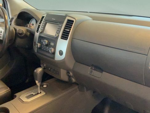 Used 2020 Nissan Frontier PRO-4X w/ Pro-4x Utility Package AWD/4WD image 38