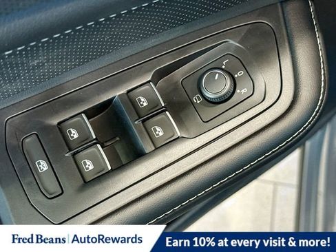 New 2026 Volkswagen Atlas Cross Sport SEL Premium R-Line AWD/4WD image 15