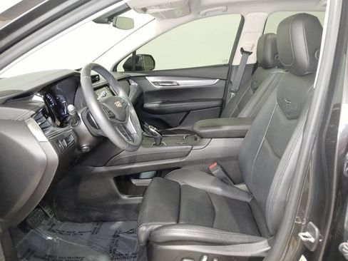 Used 2017 Cadillac XT5 Luxury FWD image 10