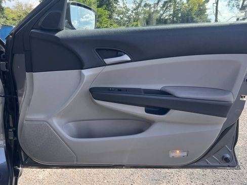 Used 2012 Honda Accord LX image 16