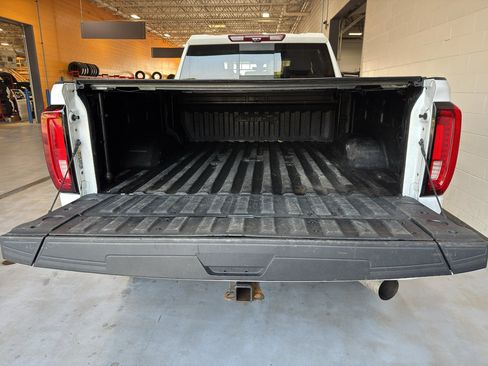 Used 2022 GMC Sierra 2500 AT4 w/ AT4 Premium Plus Package AWD/4WD image 23