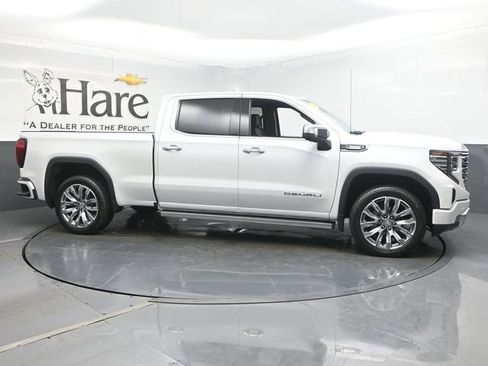Used 2024 GMC Sierra 1500 Denali w/ Denali Reserve Package AWD/4WD image 1