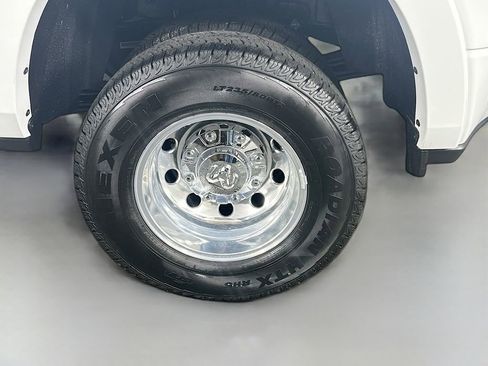 New 2026 RAM 3500 Limited w/ Towing Technology Group image 17
