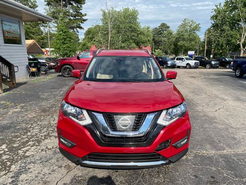 Used 2017 Nissan Rogue SL FWD image 4