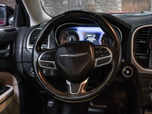 Used 2020 Chrysler 300 Touring L w/ Quick Order Package 2EF image 12