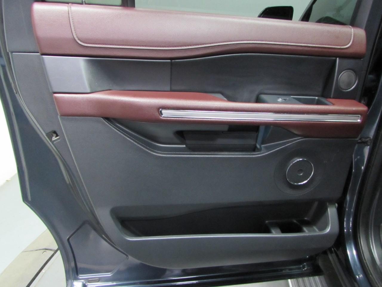 Used 2023 Ford Expedition Max Limited AWD/4WD image 14