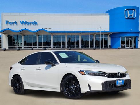 Used 2025 Honda Civic Sport image 1