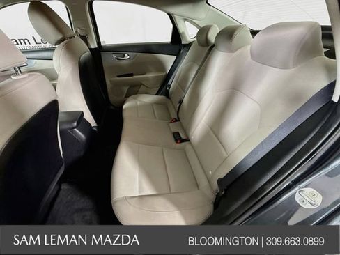 Used 2021 Kia Forte LXS FWD image 22