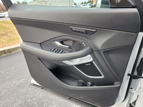 Used 2024 Jaguar E-PACE R-Dynamic SE image 25