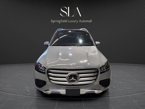 Used 2024 Mercedes-Benz GLS 450 4MATIC image 3