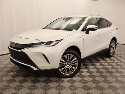 Used 2021 Toyota Venza Limited w/ Carpet Mat Package (TMS)