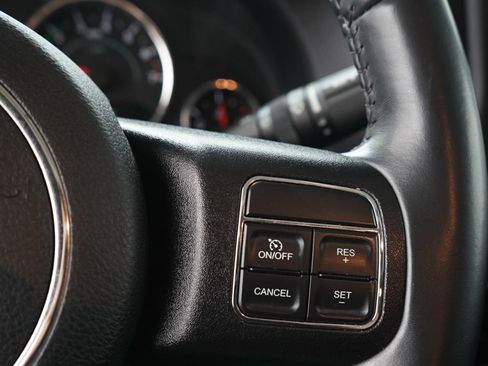 Used 2018 Jeep Wrangler Unlimited Sport S image 23