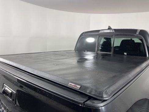 Used 2017 Toyota Tacoma SR5 image 45