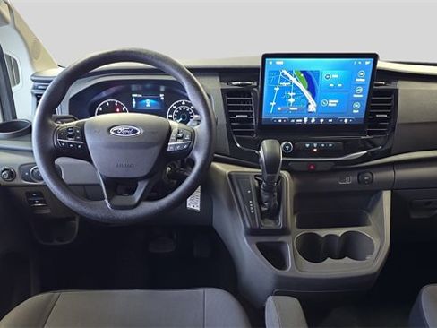Used 2023 Ford Transit 350 XLT image 9