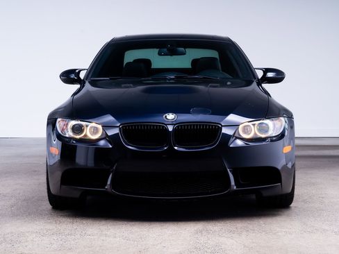 Used 2011 BMW M3 Coupe RWD image 2