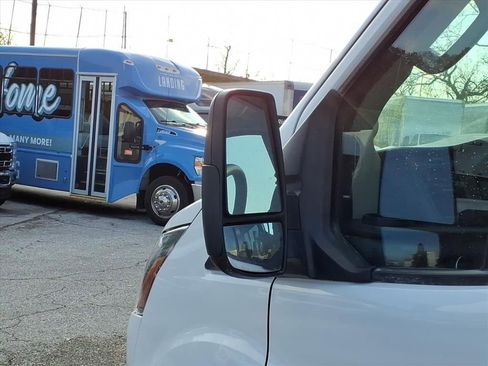 Used 2023 Ford Transit 350 XL image 26