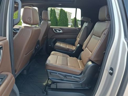 Certified 2021 Chevrolet Suburban High Country AWD/4WD image 10