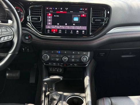 Used 2024 Dodge Durango GT RWD image 23