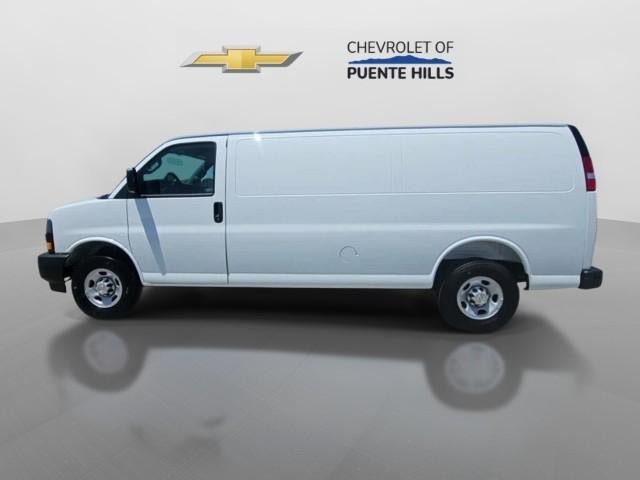 New 2026 Chevrolet Express 2500 Extended w/ Communications Package RWD image 5