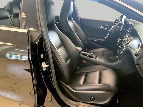 Used 2014 Mercedes-Benz CLA 250 image 8