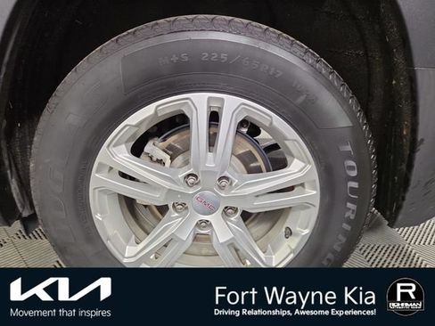 Used 2019 GMC Terrain SLE w/ Driver Convenience Package AWD/4WD image 12