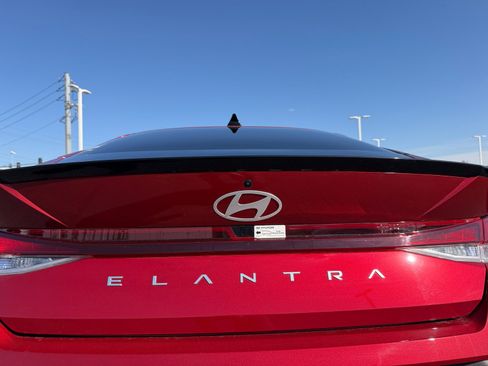 Certified 2025 Hyundai Elantra Sport image 24