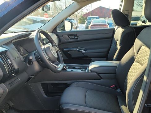 Certified 2025 Nissan Pathfinder S w/ Cargo Package image 13