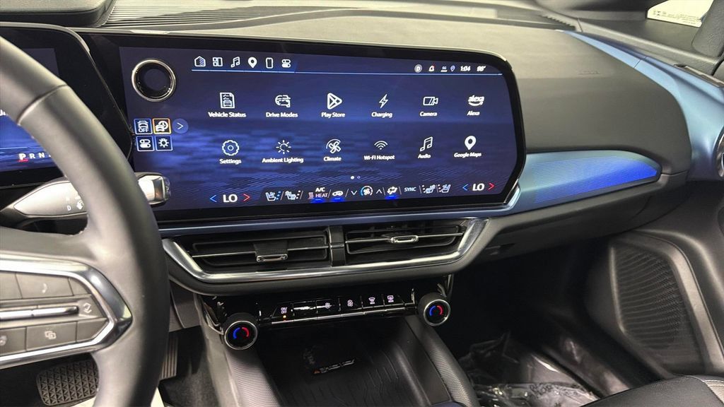 Certified 2025 Chevrolet Equinox EV LT w/ Convenience Package II FWD image 21