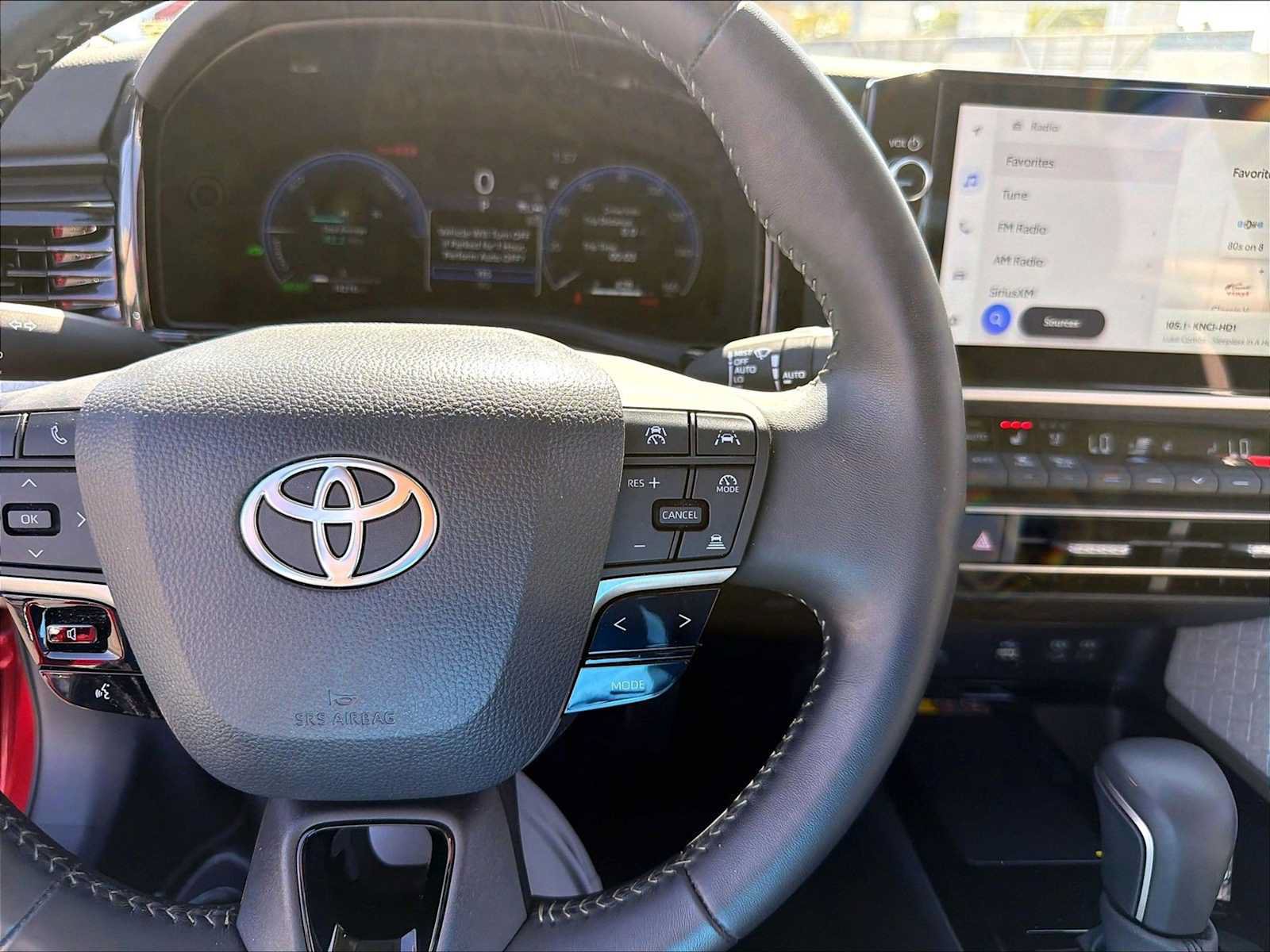 Used 2025 Toyota Camry XLE w/ Premium Package FWD image 20