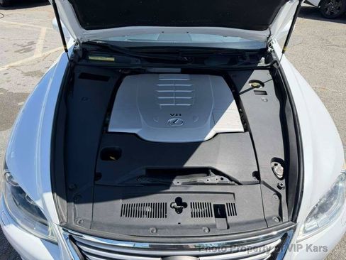 Used 2013 Lexus LS 460 w/ Comfort Pkg RWD image 24