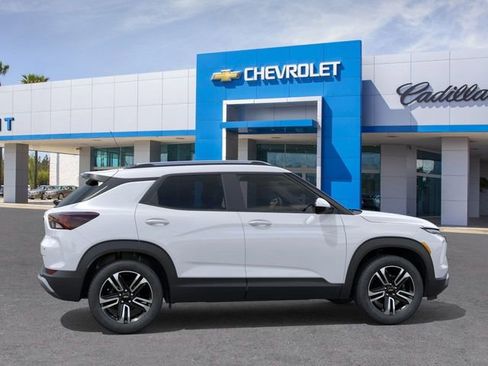 New 2026 Chevrolet TrailBlazer LT w/ Driver Confidence Package FWD image 3