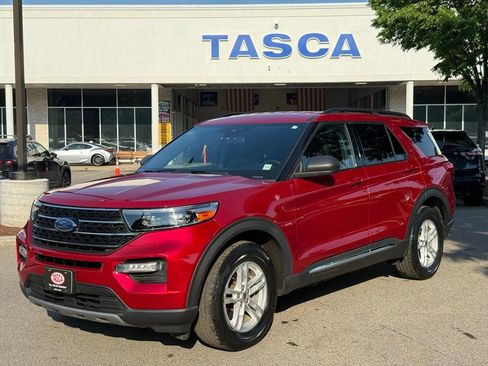 Used 2020 Ford Explorer XLT w/ Equipment Group 202A AWD/4WD image 1
