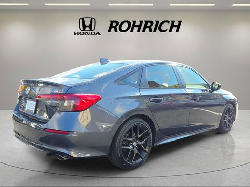 Used 2023 Honda Civic Sport image 6
