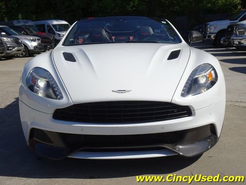 Used 2014 Aston Martin Vanquish Volante RWD image 2