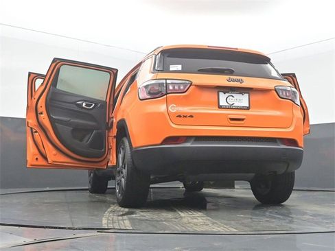 New 2026 Jeep Compass Latitude w/ Sun and Sound Group image 60