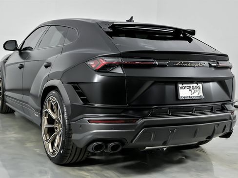 Used 2024 Lamborghini Urus Performante image 10