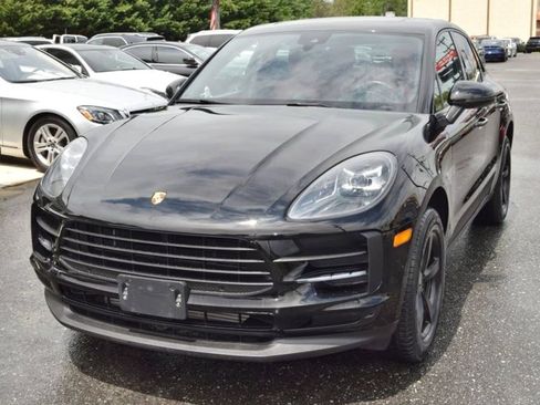 Used 2021 Porsche Macan AWD/4WD image 1