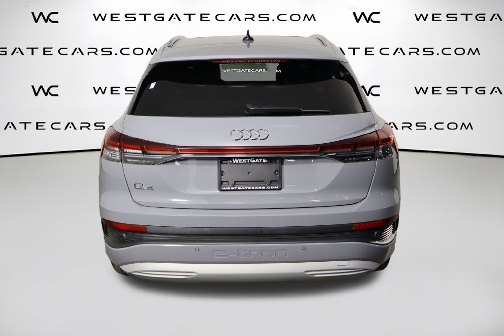 Used 2023 Audi Q4 e-tron Premium Plus w/ Premium Plus RWD image 4