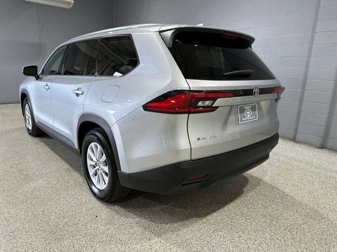 Certified 2024 Toyota Grand Highlander AWD Hybrid image 6