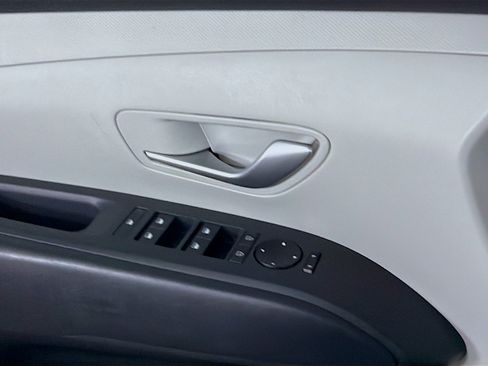 Used 2025 Hyundai Tucson SEL FWD image 15