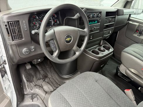 Used 2024 Chevrolet Express 2500 w/ Driver Convenience Package image 11