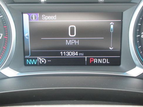 Used 2018 Chevrolet Traverse LT FWD image 31