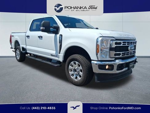 Used 2024 Ford F250 XLT AWD/4WD image 3
