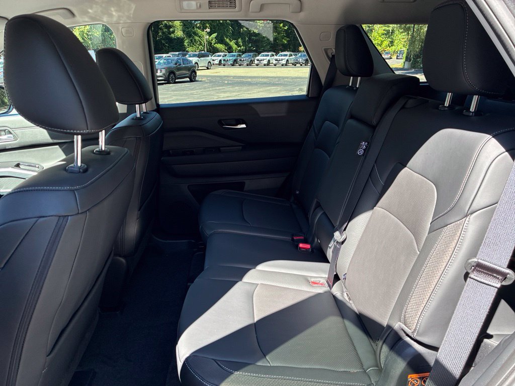 New 2026 Nissan Pathfinder SL AWD/4WD image 25
